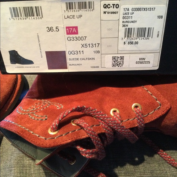 Burgundy Chanel boots - Picture 5 of 14